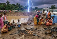 छत्तीसगढ़ में आकाशीय बिजली का कहर: उप सरपंच समेत तीन मजदूरों की मौ*त, पांच महिलाएं घायल