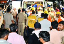 चंडीगढ़ में 54 साल पुरानी दो मंजिला इमारत ढही, मलबे में दबे 7 लोगों का रेस्क्यू; एक की मौ*त, एक की हालत गंभीर