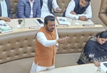 चंडीगढ़ नगर निगम की हाउस मीटिंग में हंगामा, मुफ्त पानी के मुद्दे पर सत्ता-विपक्ष आमने-सामने