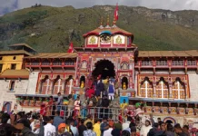 बदरीनाथ धाम में चढ़ावे में गड़बड़ी के आरोप, मंदिर समिति ने बैठाई जांच; CCTV फुटेज खंगाले जा रहे