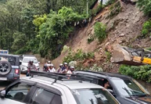मसूरी में भूस्खलन से NH-707A धंसा, मसूरी-यमुना ब्रिज मार्ग बंद