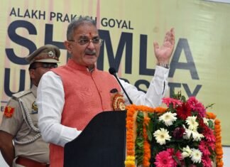 पर्यावरण के प्रति सजग नागरिक तैयार करने में विश्वविद्यालयों की भूमिका पर बल दिया