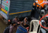 दिल्ली में बड़ा हादसा टला! खुले नाले में गिरे 3 स्कूली बच्चे, ऑटो चालक और लोगों ने बचाई जान