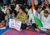 JPSC-JSSC Protest: बैरिकेड तोड़ विधानसभा की ओर बढ़े छात्र, स्ट्रेचर पर देवेंद्रनाथ महतो भी पहुंचे; हिरासत में बाबूलाल मरांडी