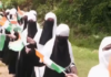 J&K के उधमपुर में तिरंगा रैली, छात्राओं ने दिखाया देशभक्ति का जज्बा