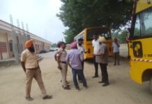 स्कूली बच्चों की सुरक्षा के लिए 20 बसों की चेकिंग, 2 के चालान और 2 बसें बंद