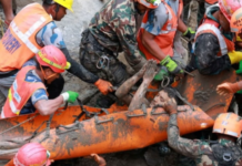 नेपाल में बाढ़ के 9 दिन बाद सुरंग से जिंदा निकले 2 मजदूर, नेपाली सेना के रेस्क्यू ने जगाई उम्मीद