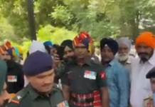तिरंगे में लिपटे शहीद भाई को बहन ने बांधी राखी, भावुक हुआ हर कोई