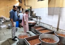 त्योहारों के सीजन के मद्देनजर खाद्य पदार्थों की गुणवत्ता पर तीखी नजर रखने के लिए जांच अभियान किया तेज