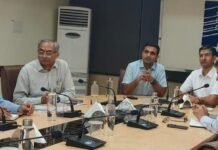 मुख्यमंत्री नायब सिंह सैनी के निर्देशों पर बिजली निगमों के प्रबंध निदेशकों ने की संयुक्त वीडियो कॉन्फ्रेंसिंग, बिजली व्यवस्था जल्द सामान्य करने पर जोर